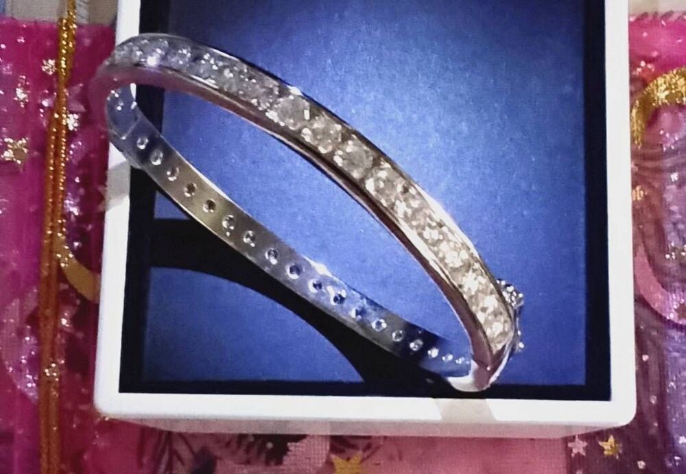 CERTIFIED Genuine Moissanite Diamond 12.3Ct.VVS1 Round Channel Bangle Bracelet